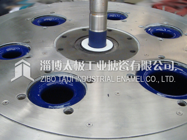 GMP外包不銹鋼搪玻璃反應釜